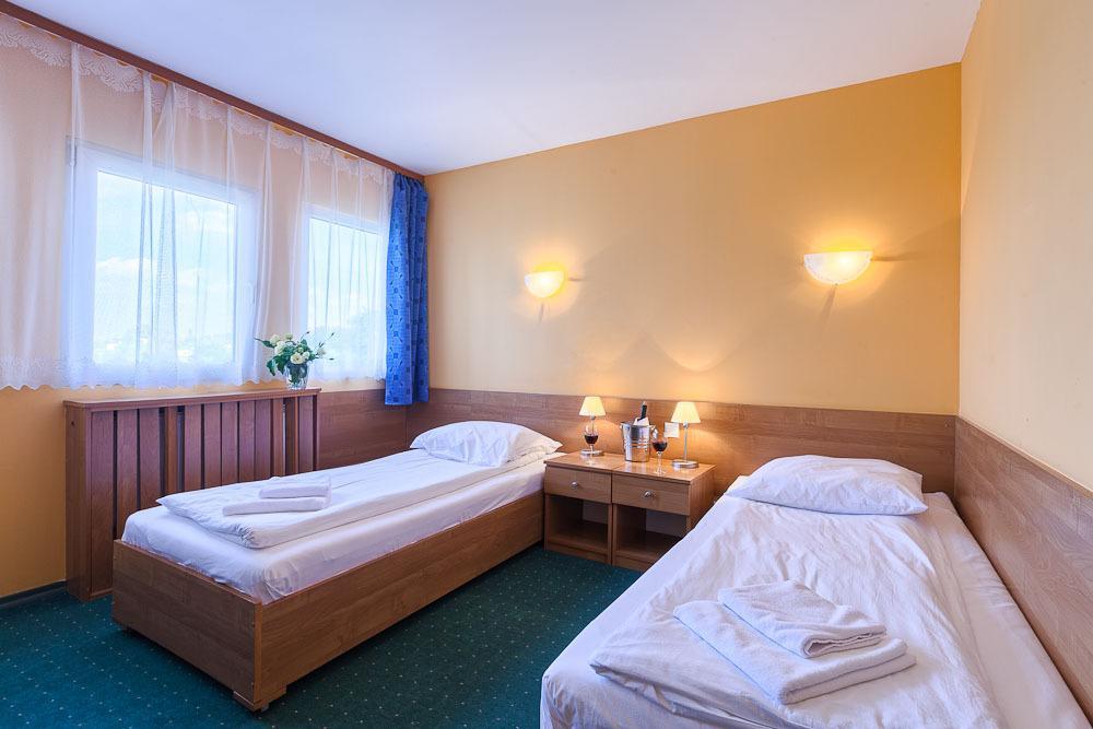 Apart Hotele Čenstochová Pokoj fotografie